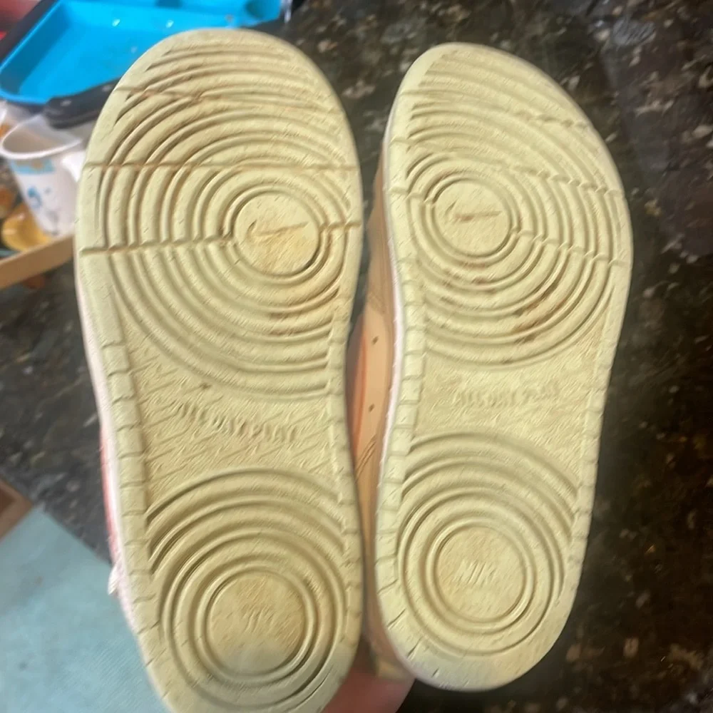 Nike Court Borough Midi Sneakers! Youth 2.5